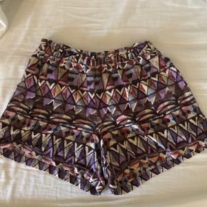 Linen tribal print shorts